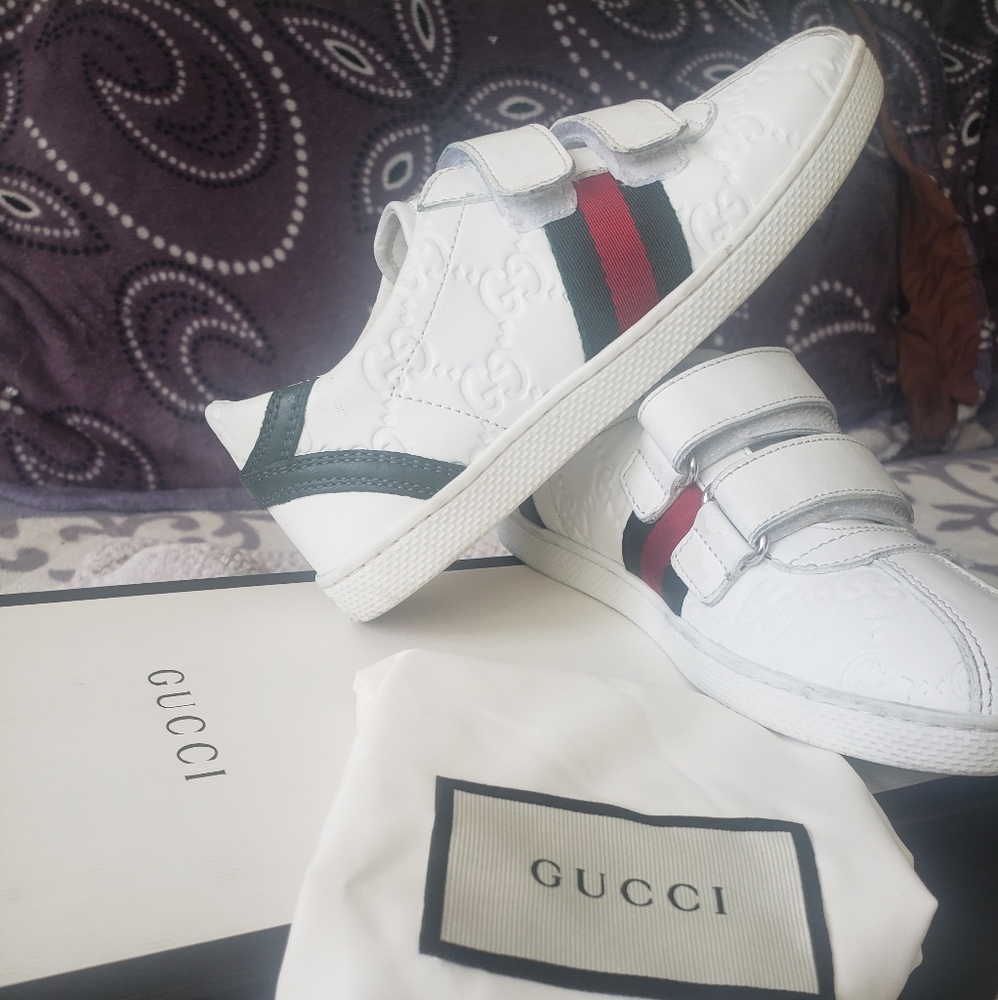 Gucci kid shoes